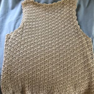 Kate Hill Tops - Kate Hill linen/Rayon crocheted sleeveless top Kate Hill Tops - Kate Hill linen/Rayon crocheted sleeveless top
